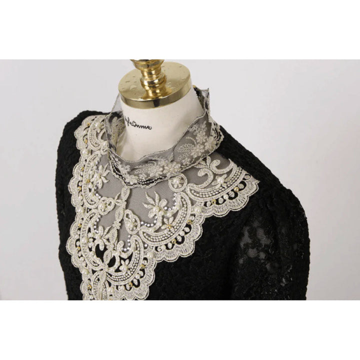Women's blouse with autumnal embroidered lace – Elisabeth