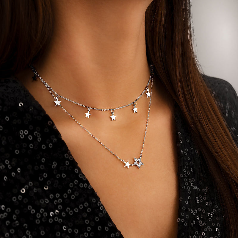 Stylish Star Necklace – Elara