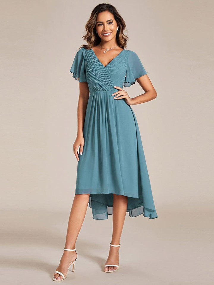 Chiffon Hoch-Tief Hochzeitsgastkleid mit V-Ausschnitt und kurzen Ärmeln 108