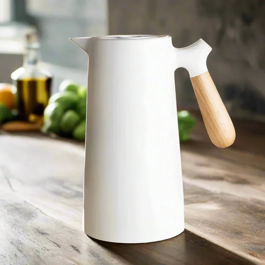 Stilfuld termoflaske med langvarig varme- og kuldeisolering – NordicTherm