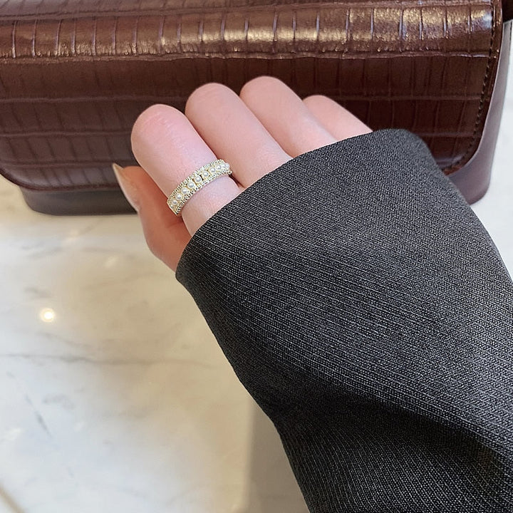 Luksuriøs guldring med perle – Martina