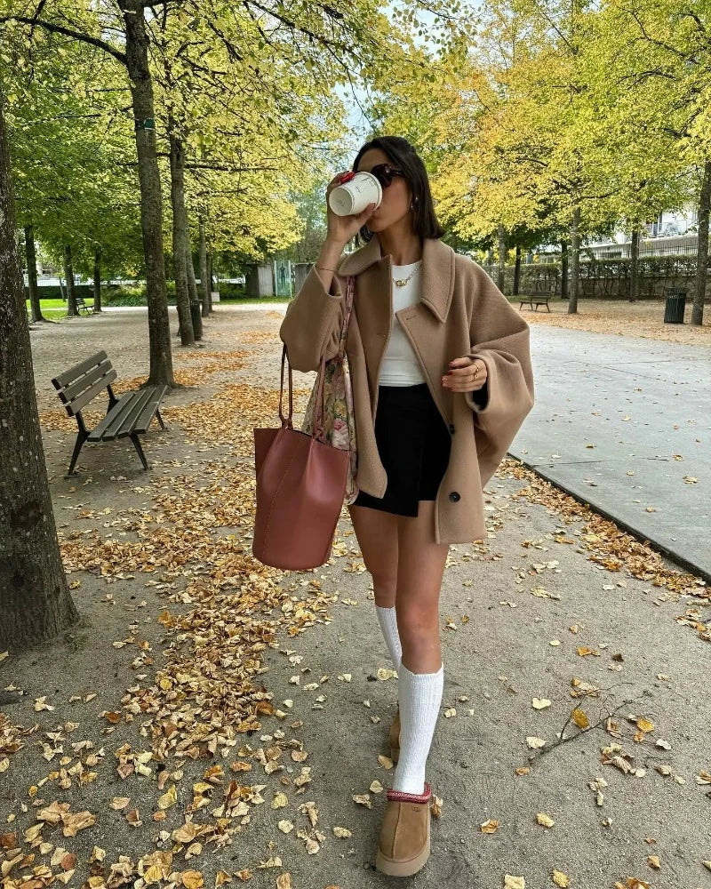 Dame overgangsjakke i oversized look med knaplukning – Selina