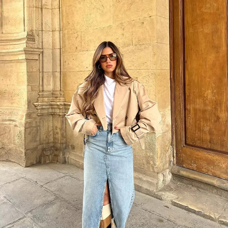 Trendy kort dame trenchcoat med bælte – Amelie