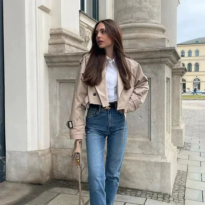 Trendy kort dame trenchcoat med bælte – Amelie
