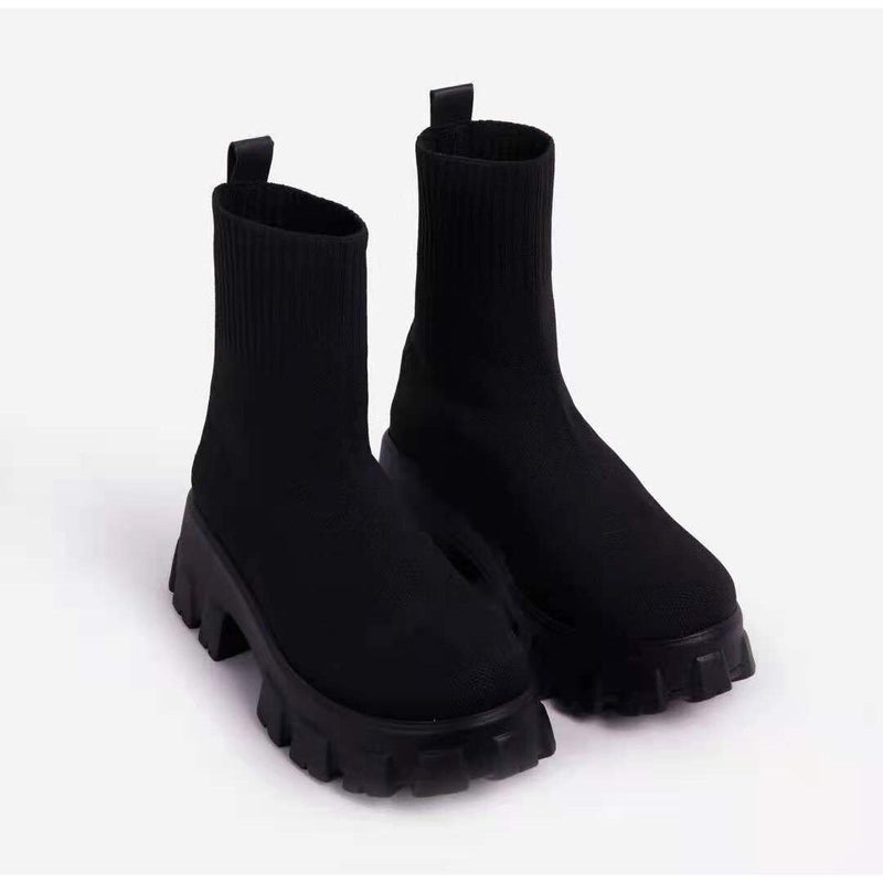 Stiefeletten mit klobiger Profilsohle - Karolina