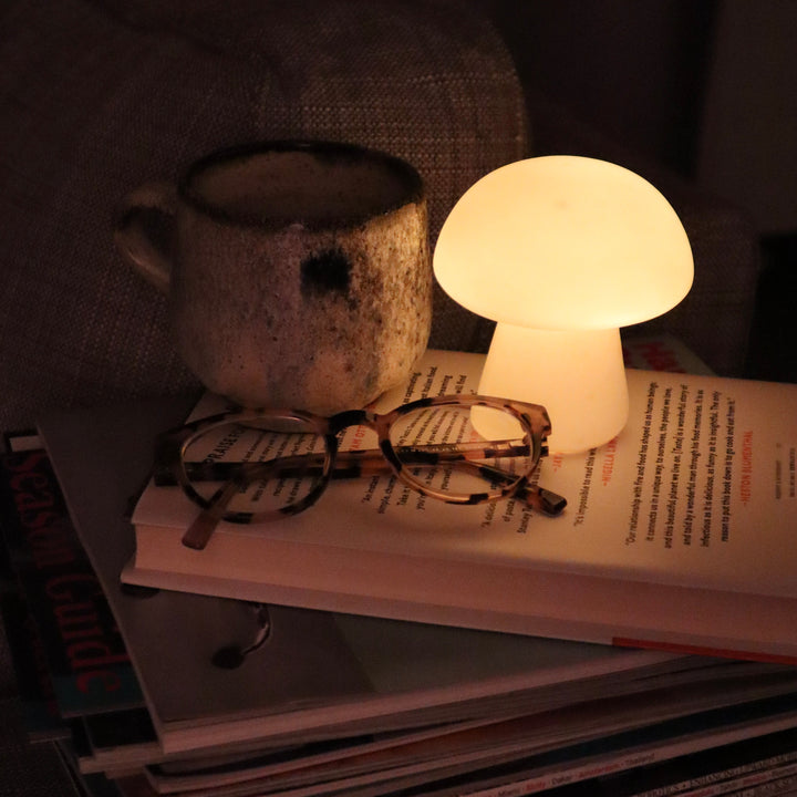 Mushroom-shaped porcelain night lamp – MushGlow