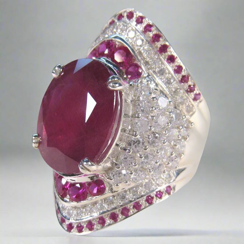 Silver ring with ruby – Seraphine
