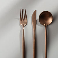 Cubiertos minimalistas para mesas modernas - PureSet