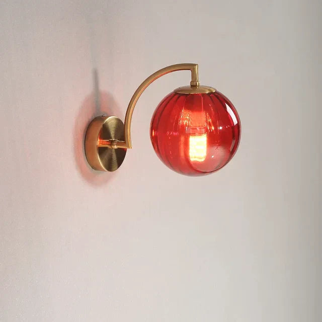 Luxe Modern Wall Light made of Glass – CrystalGlow