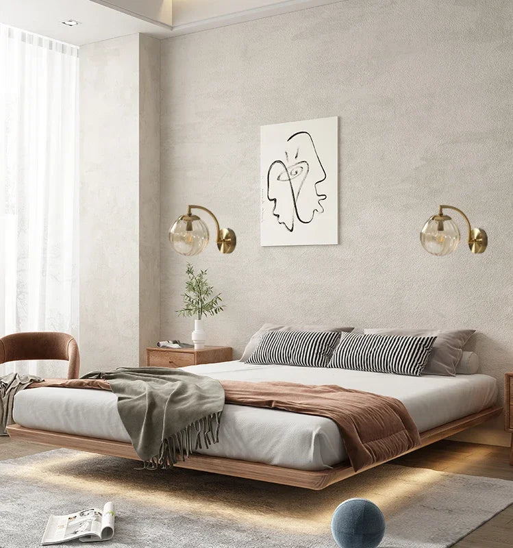 Luxe Modern Wall Light made of Glass – CrystalGlow