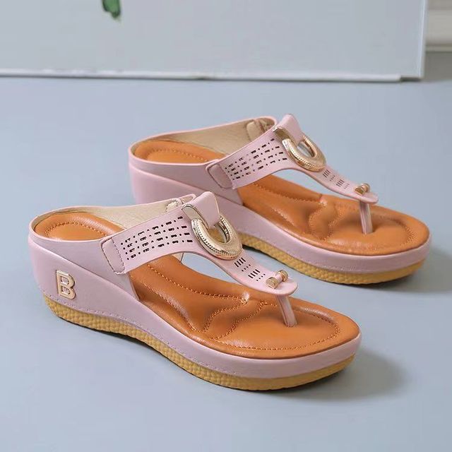 Comfortable women's sandals with supportive fit – Talia