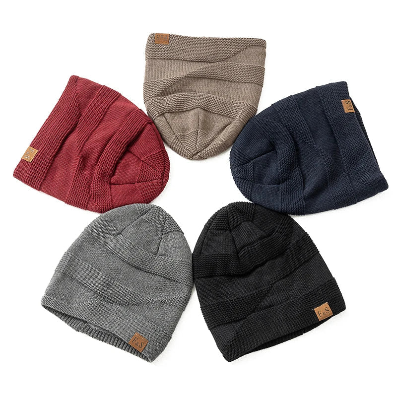 Warm winter hat with fleece lining - Luna