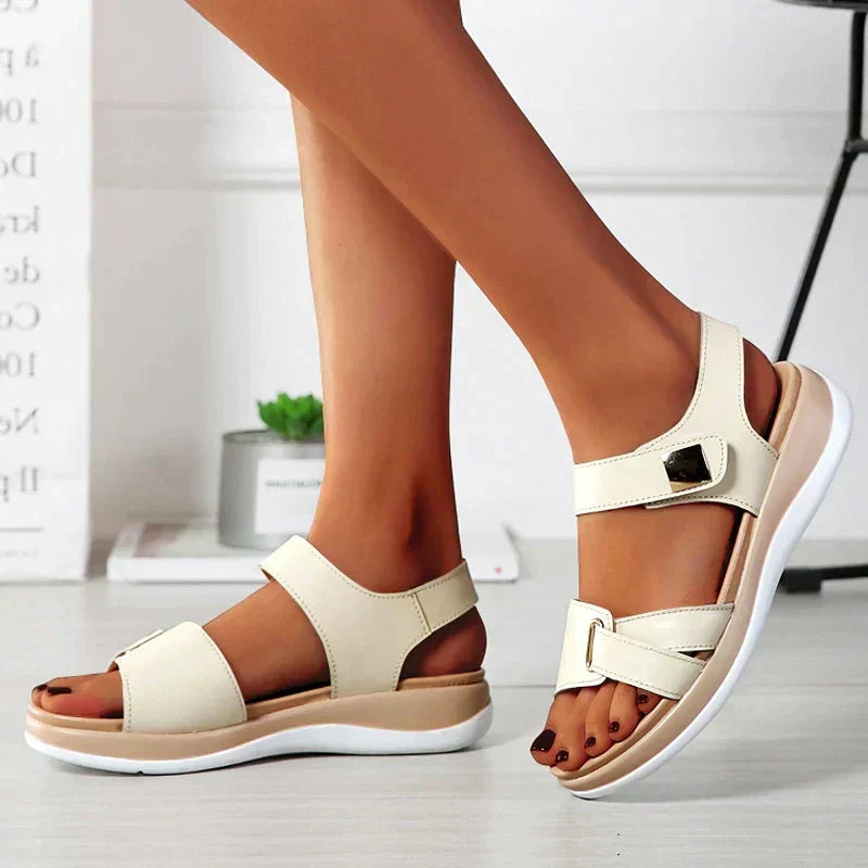 Orthopedic women's sandals with trendy fit – FlexiComfort 31