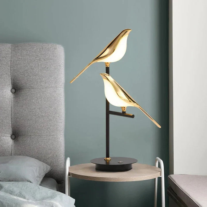 Lámpara de mesa LED con diseño elegante - AvaBird