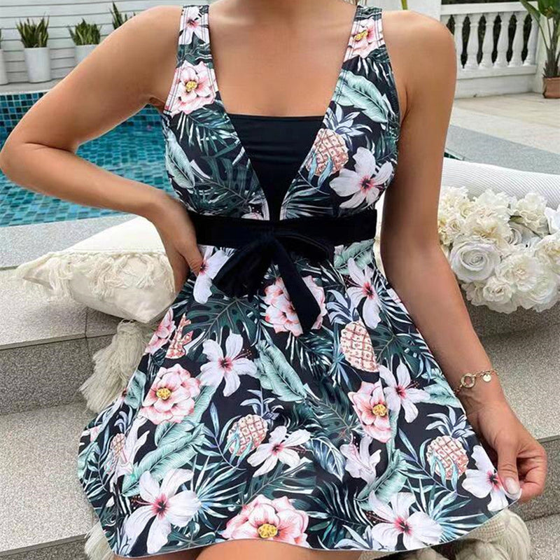 Trendiger Tankini mit Print und Rockstil-Spitze – Zamira