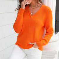 Women's knitted sweater with V-neck in a loose fit – Wanfrieda