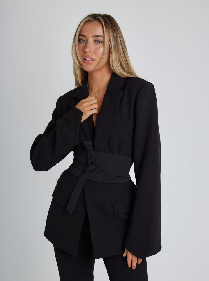 Trendy Women's Blazer - Nora