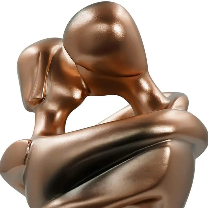 Dekorativ skulptur af omfavnende figurer - Seraphina