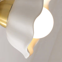 Verstellbare französische Wandleuchte, weiß, Messing, modern, elegantes Design, Innenbeleuchtung.