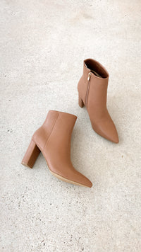 Fashionable Casual Ankle Boots - Elonette