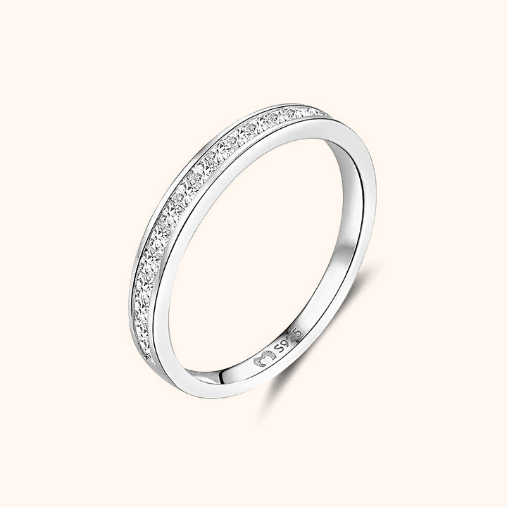 Stylish Cubic Zirconia Ring – Amelia