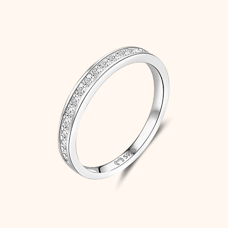 Stylish Cubic Zirconia Ring – Amelia