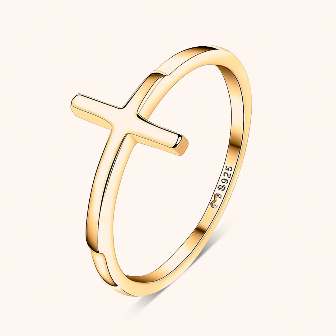 Trendy ring with cross detail – Amélie