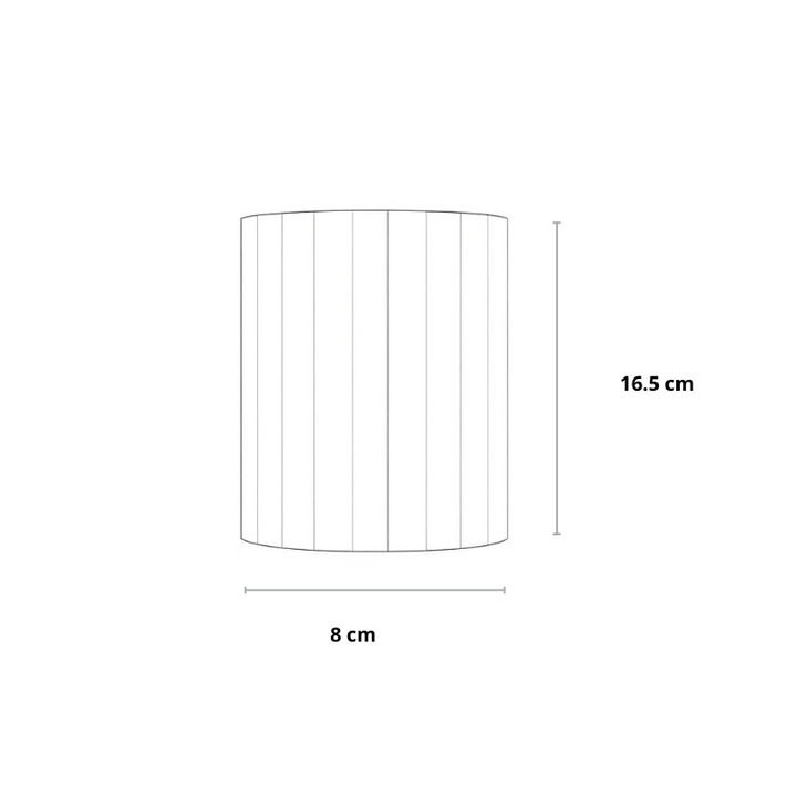 Maßzeichnung der gerippten Wandlampe mit Höhe von 16,5 Zentimetern und Breite von 8 Zentimetern 15
