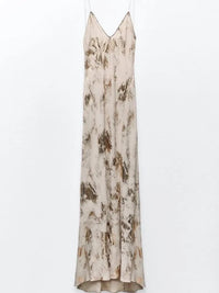 Backless summer dress with deep V-neck – Selene