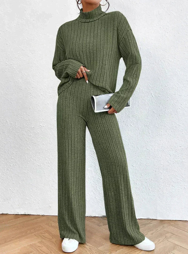 Knitted Women's Outfit - Emma