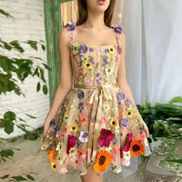 Fine dress with floral embroidery and straps - Purple