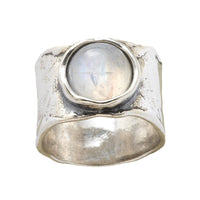 Moonstone Ring in Silver – Luna