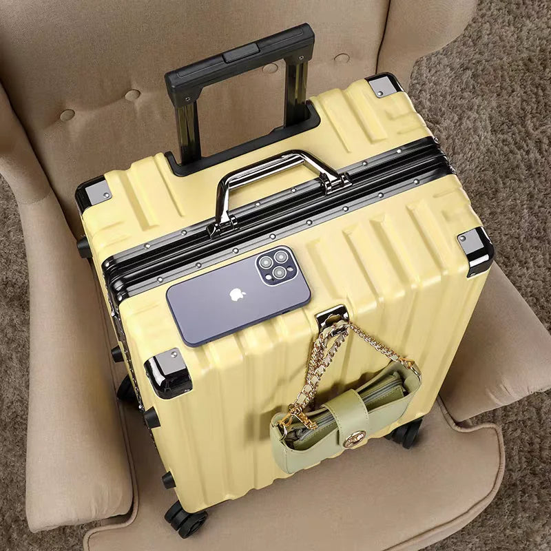 Hard-shell suitcase with aluminum frame – Vilnius