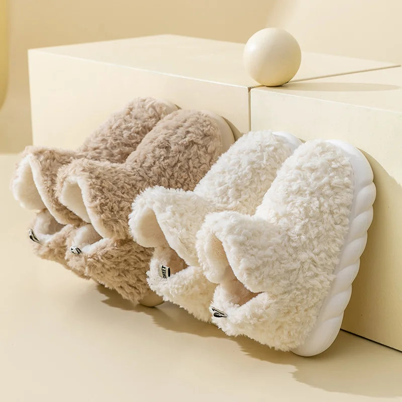 Warm women's slippers made of cotton & plush – CozySteps