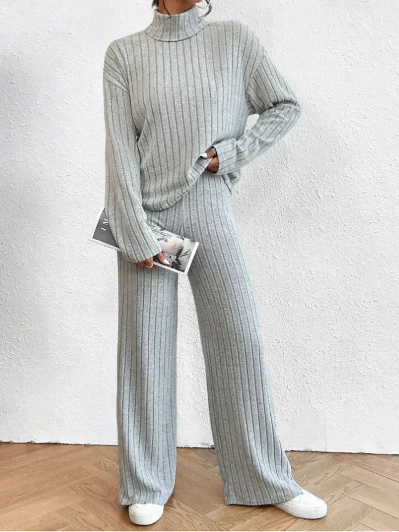 Knitted Women's Outfit - Emma