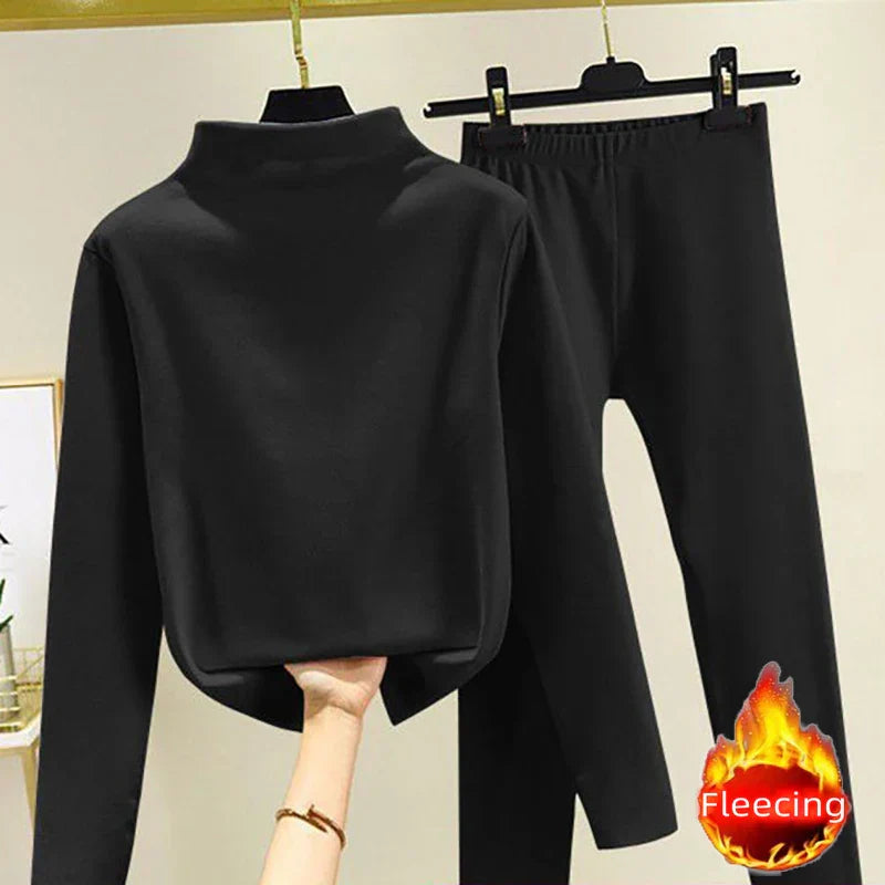 Two-piece women's winter set with fleece pullover and pants – Eva