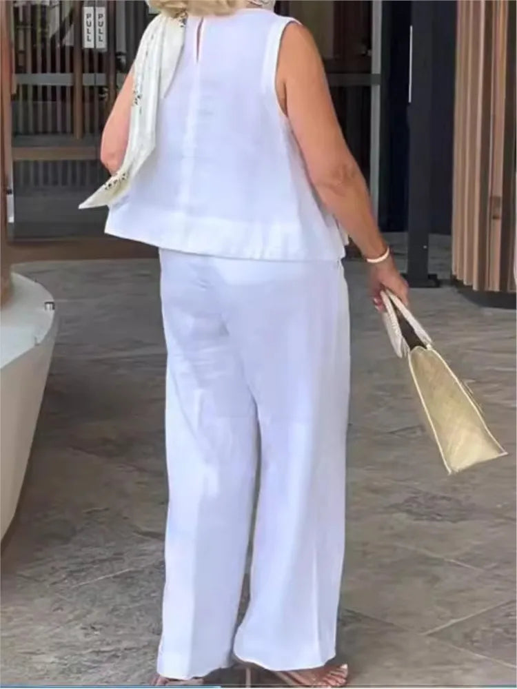 Two-piece women's summer set made of linen with sleeveless blouse – Maelis