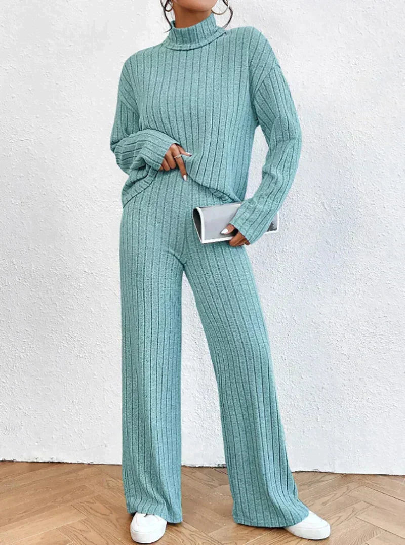 Knitted Women's Outfit - Emma