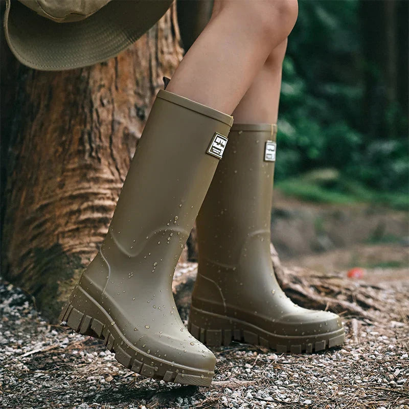 Women's Chelsea waterproof rain boots with block heel & tread sole – Saphira