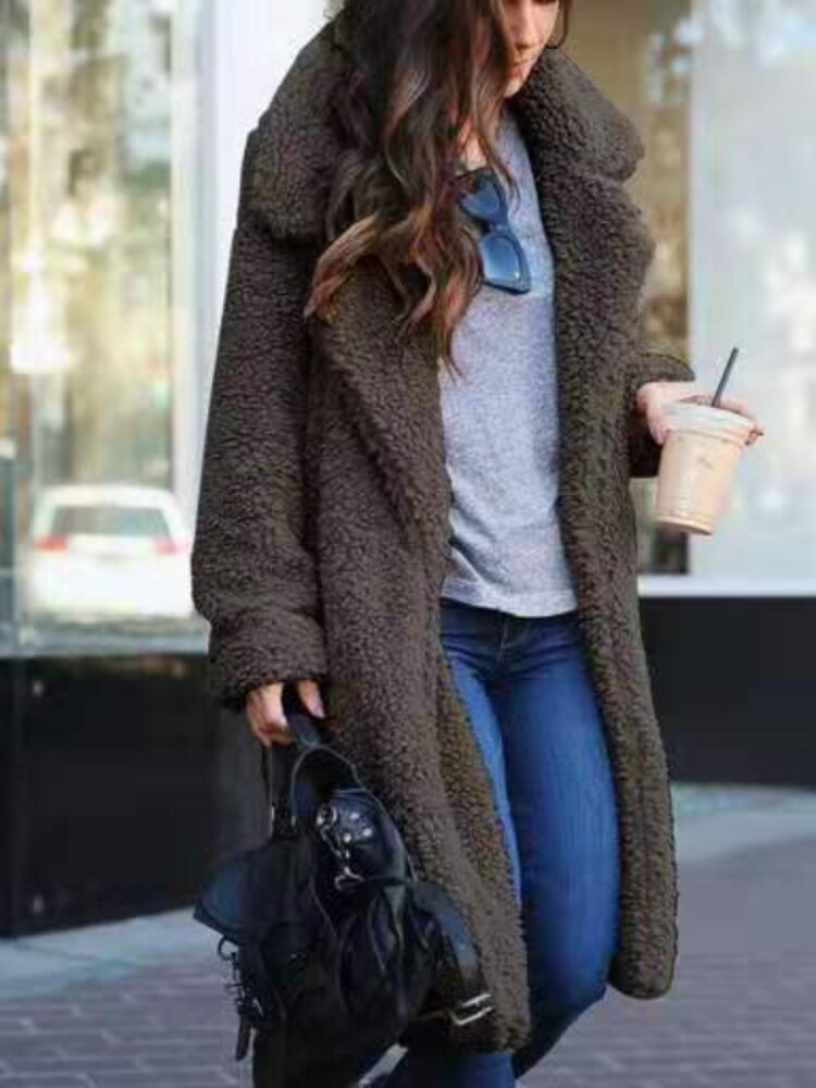 Trendy varmere lang teddyfrakk for kvinner - Isla