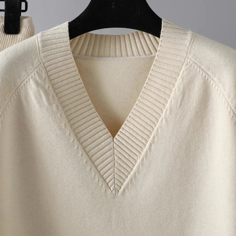 Women's Two-Piece Knit Set with V-Neck Sweater & Pants – Noelia