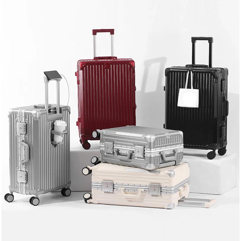 Hard-shell suitcase with aluminum frame – Tallinn