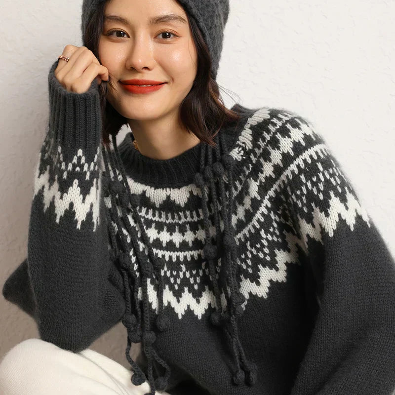 Comfortable knitted sweater for women - Chloe