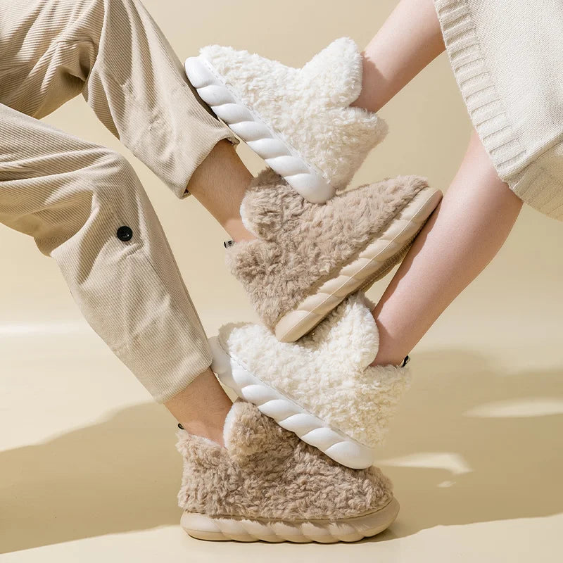 Warm women's slippers made of cotton & plush – CozySteps