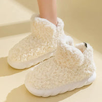 Warm women's slippers made of cotton & plush – CozySteps