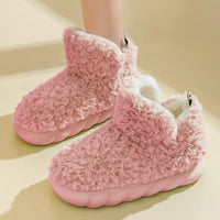 Warm women's slippers made of cotton & plush – CozySteps
