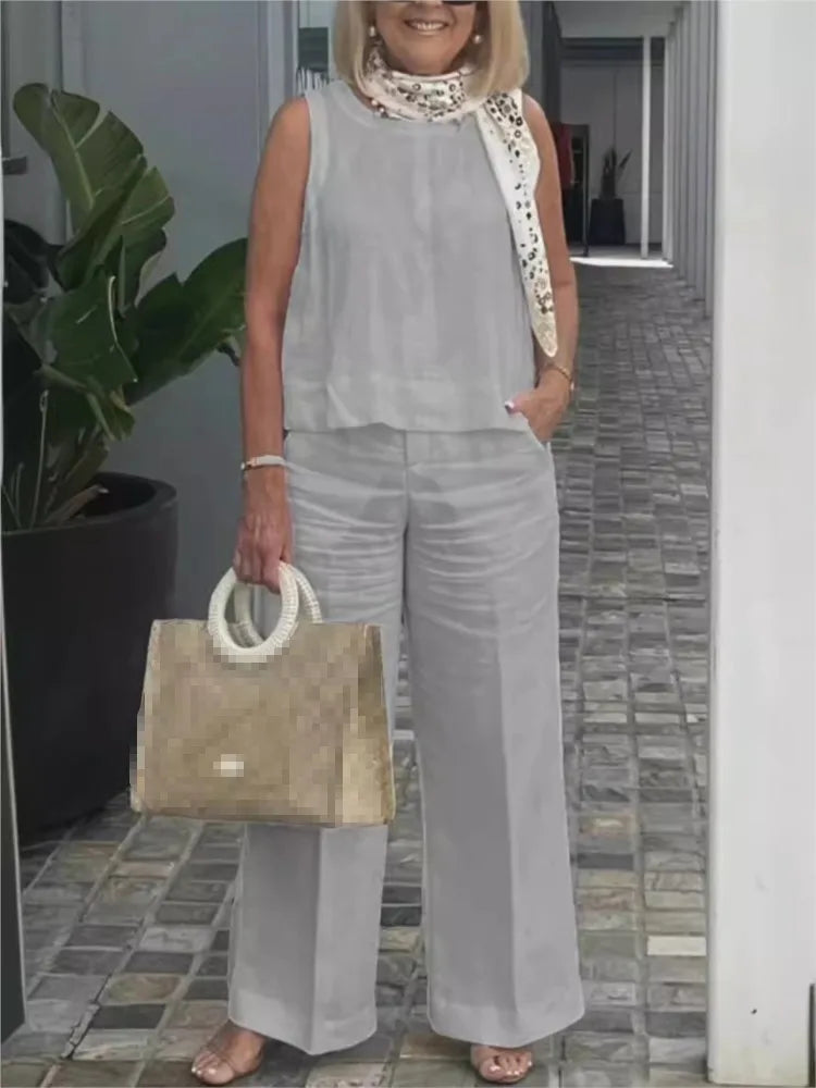 Two-piece women's summer set made of linen with sleeveless blouse – Maelis