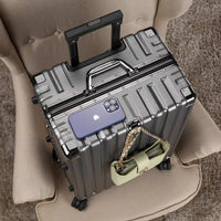 Hard-shell suitcase with aluminum frame – Vilnius