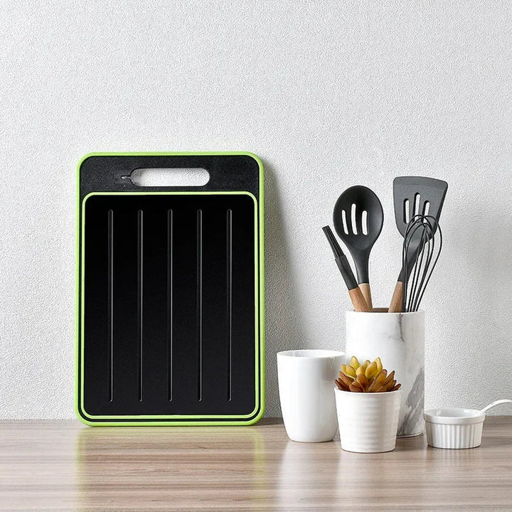 Double-sided cutting board with defrosting plate - BladeBoard