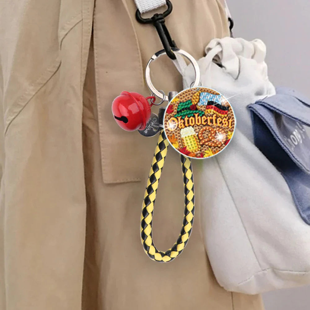 DIY Diamond Painting Keychain – GlitterHeart Oktoberfest 2025